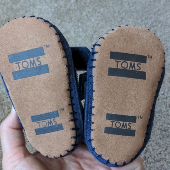 TOMs crib shoes navy canvas - Picture 5 of 5